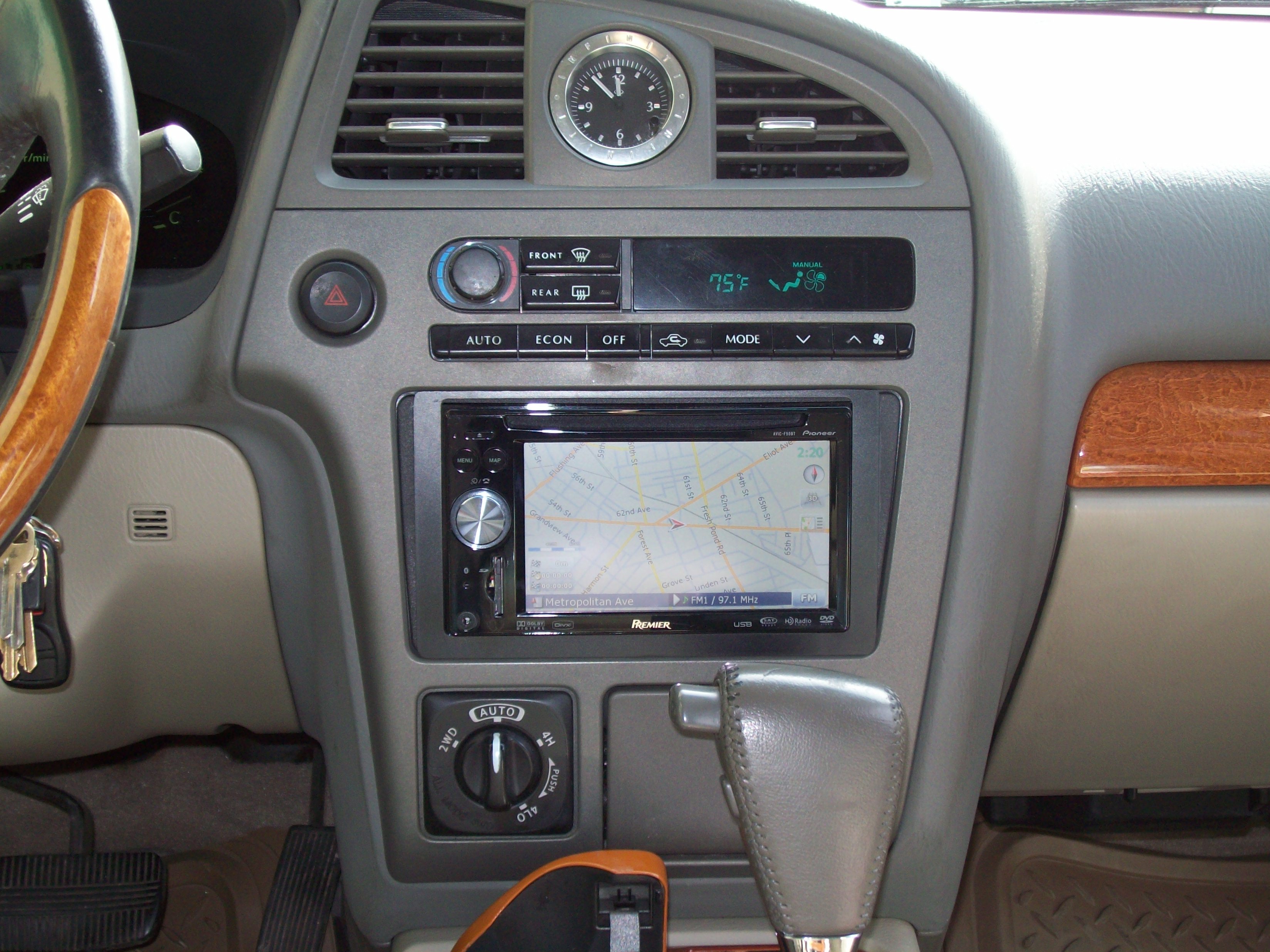 2000 Infiniti QX4 PNA Auto Sport